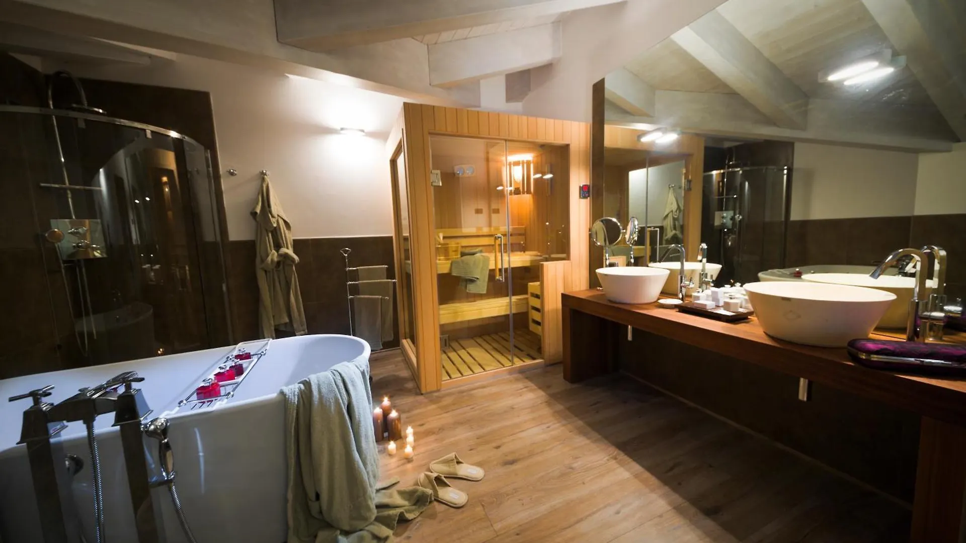 Hotel Ristorante Sogno San Felice del Benaco 4*,  Italien