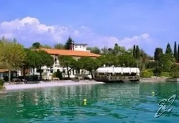 Hotel Ristorante Sogno San Felice del Benaco 4*,  Italy